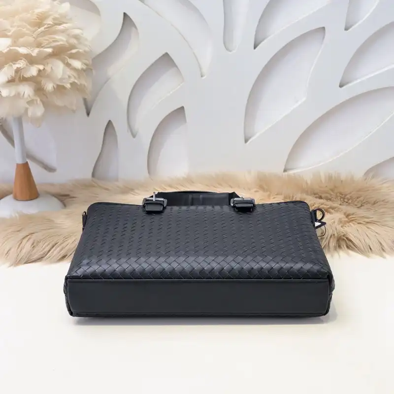 bo*te*ga Ve*ne*ta bags 2410ya0185