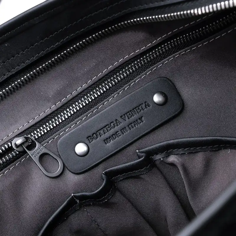 bo*te*ga Ve*ne*ta bags 2410ya0185