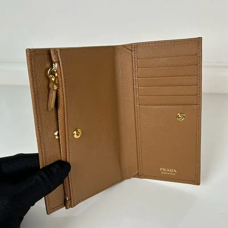 Pra*a bags 2411ya0010