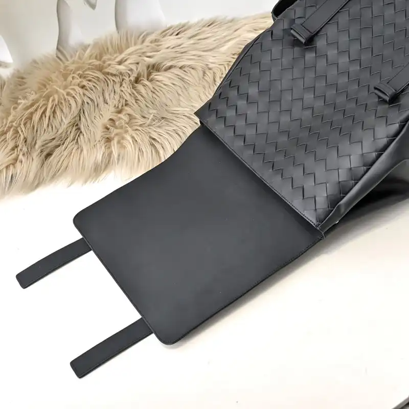 bo*te*ga Ve*ne*ta bags 2411ya0040