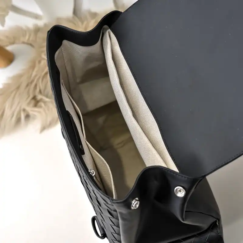 bo*te*ga Ve*ne*ta bags 2411ya0040