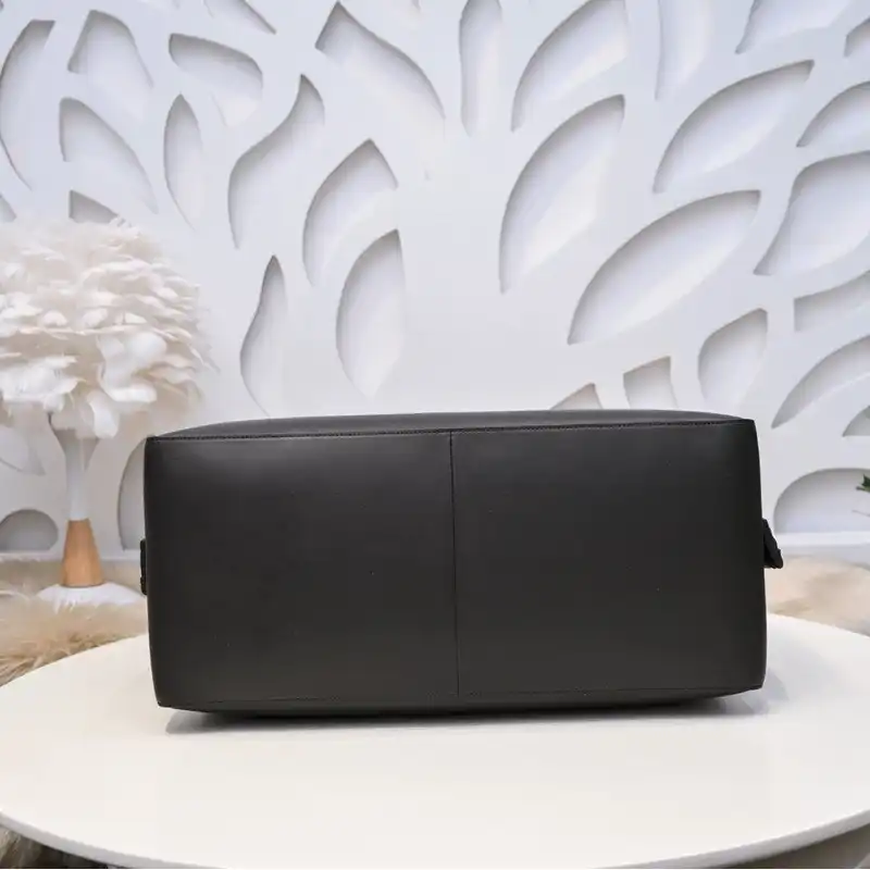 bo*te*ga Ve*ne*ta bags 2411ya0041