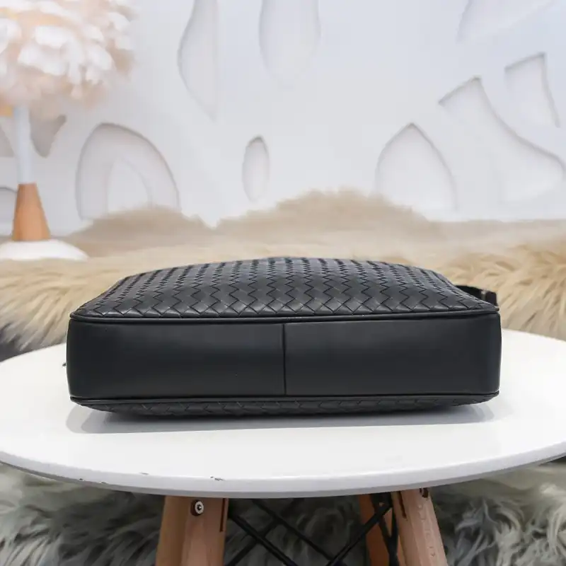 bo*te*ga Ve*ne*ta bags 2411ya0043