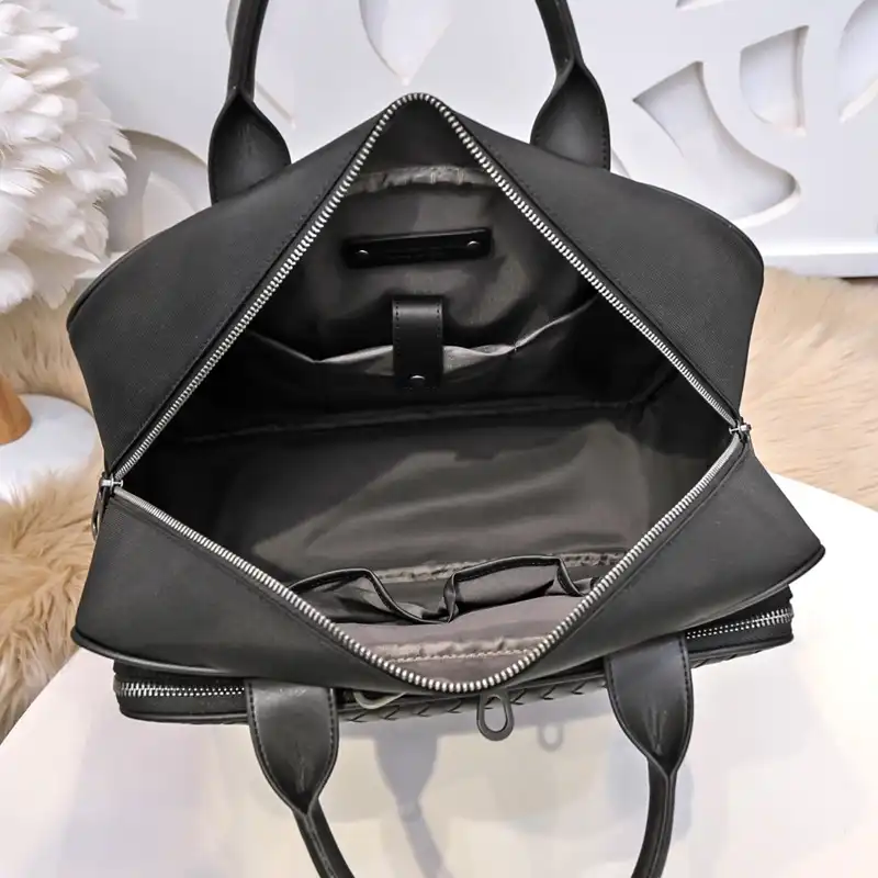 bo*te*ga Ve*ne*ta bags 2411ya0044