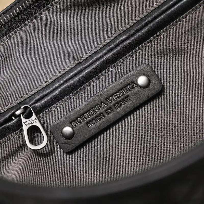 bo*te*ga Ve*ne*ta bags 2411ya0045