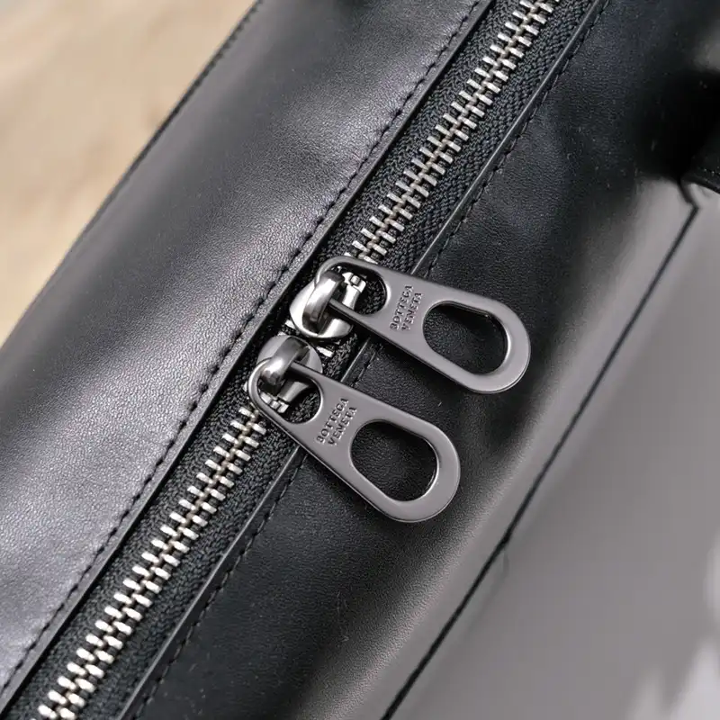 bo*te*ga Ve*ne*ta bags 2411ya0049