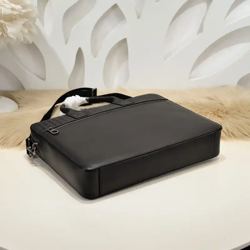 bo*te*ga Ve*ne*ta bags 2411ya0054