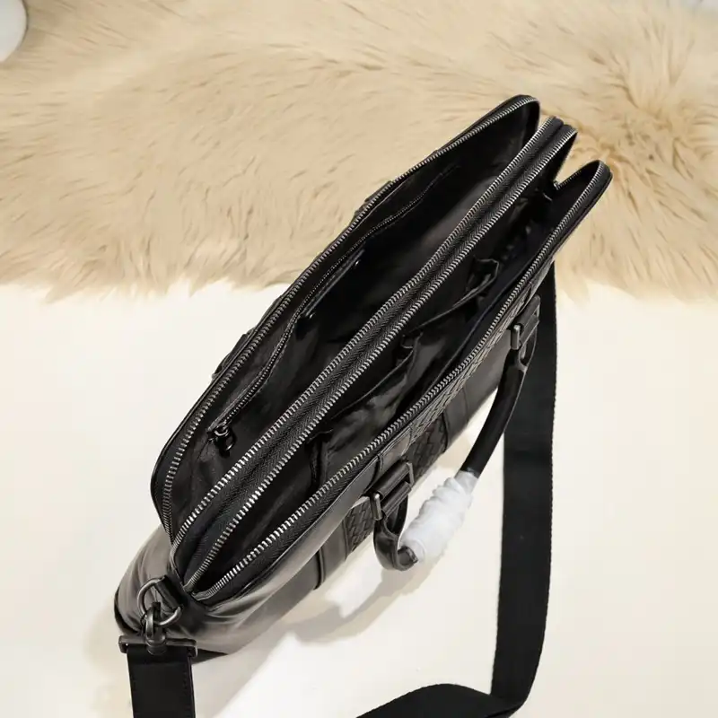 bo*te*ga Ve*ne*ta bags 2411ya0055