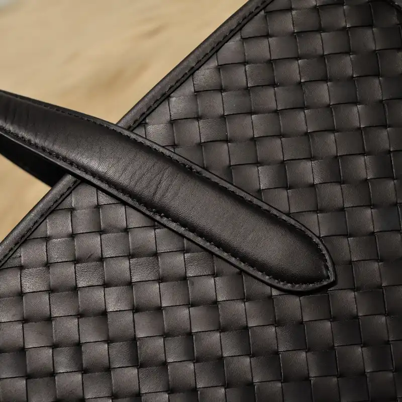 bo*te*ga Ve*ne*ta bags 2411ya0056