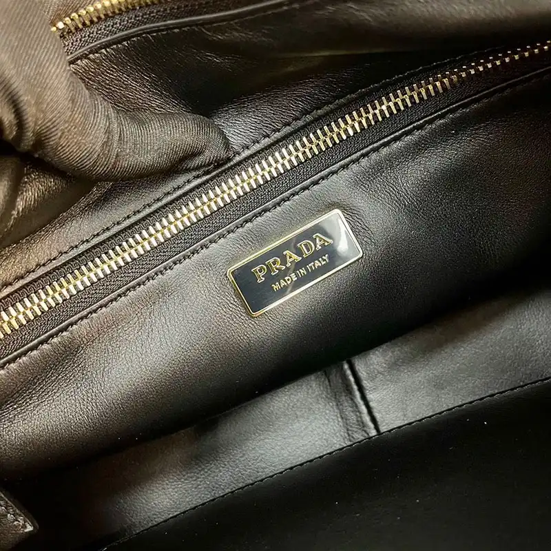 Pra*a bags 2411ya0065