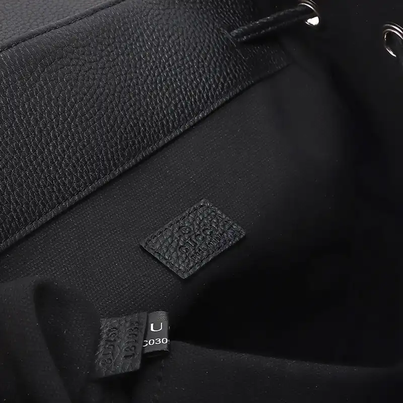 G*u*i bags 2411ya0203