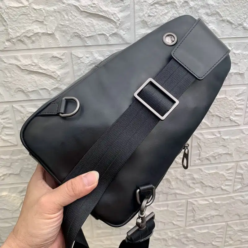 bo*te*ga Ve*ne*ta bag 20ya11043