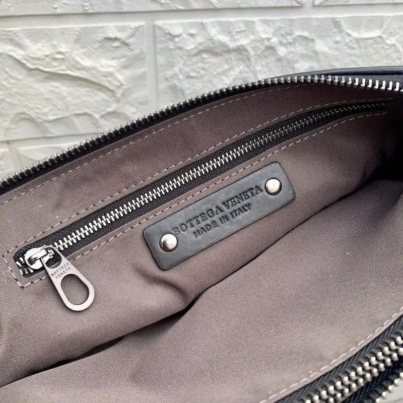 bo*te*ga Ve*ne*ta bag 20ya11044