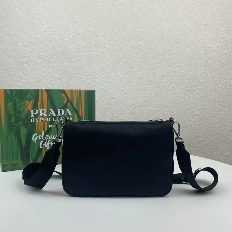 Pra*a bag 20dj11115