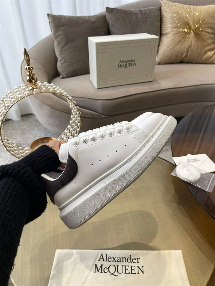 ale*d*r M*Q*en oversized lightweight 2573