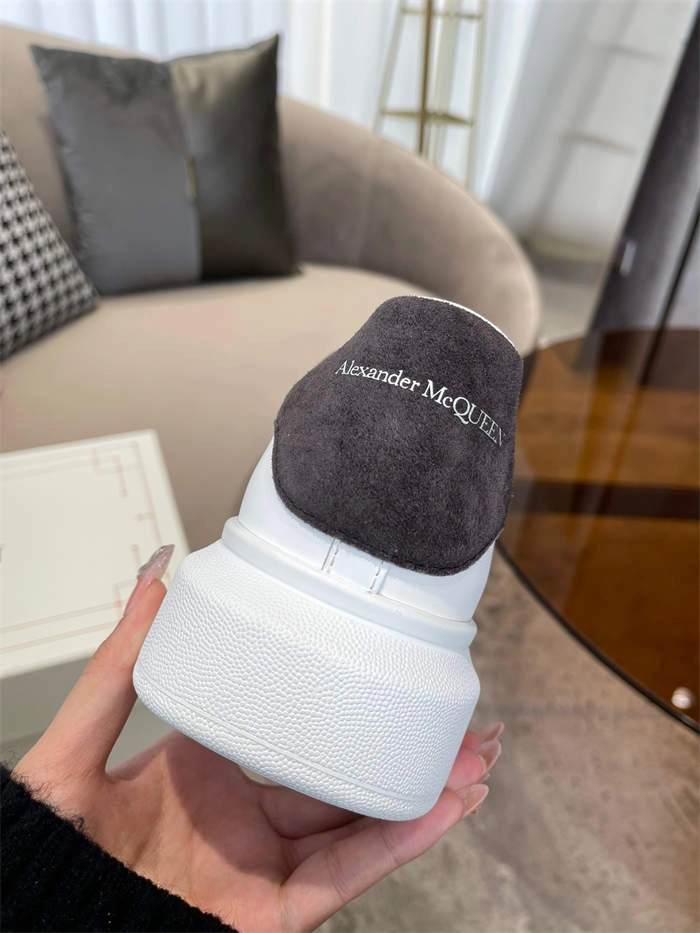 ale*d*r M*Q*en oversized lightweight 2573