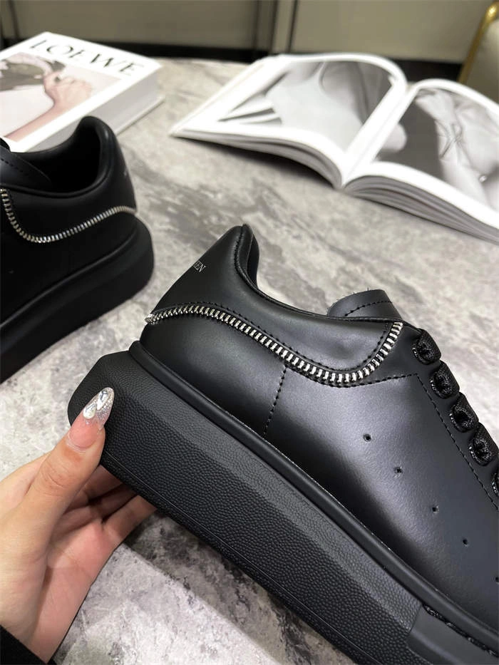 ale*d*r M*Q*en oversized classic 2580