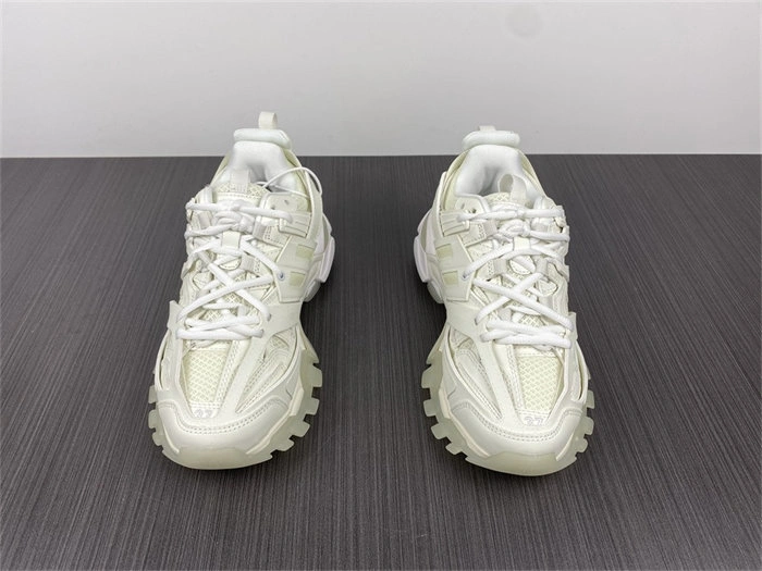 BLCG Track White Glow  542436 W3CR1 WellDesigned 4414