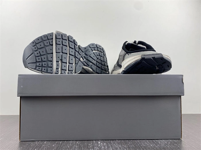 reliable Ba*len*cia*ga  542228 w1rb5 4380