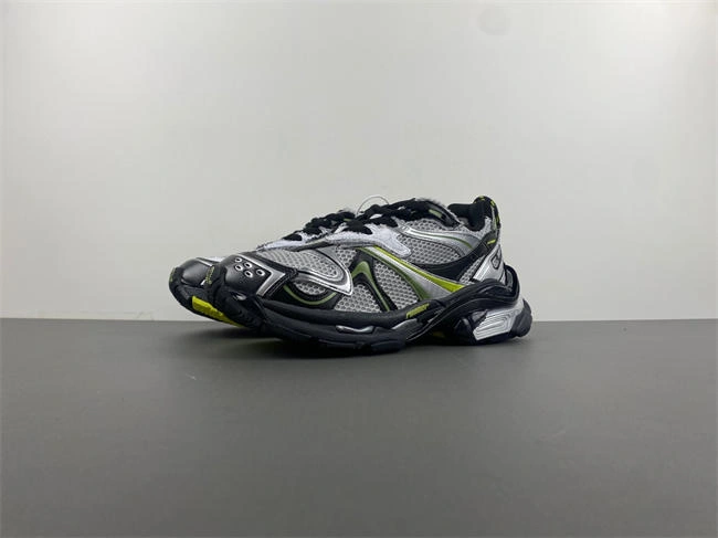 Ba*len*cia*ga  779066-w3rbxp- travelready 4300