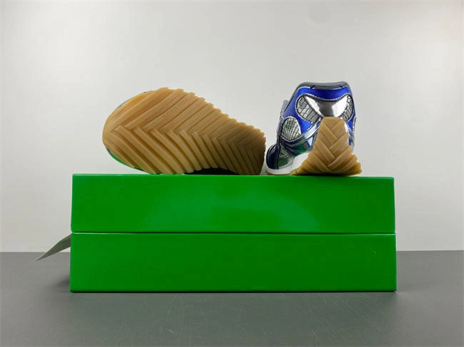 bo*te*ga Ve*ne*ta orbit surf 741357 v2x40 wrinklefree 2593