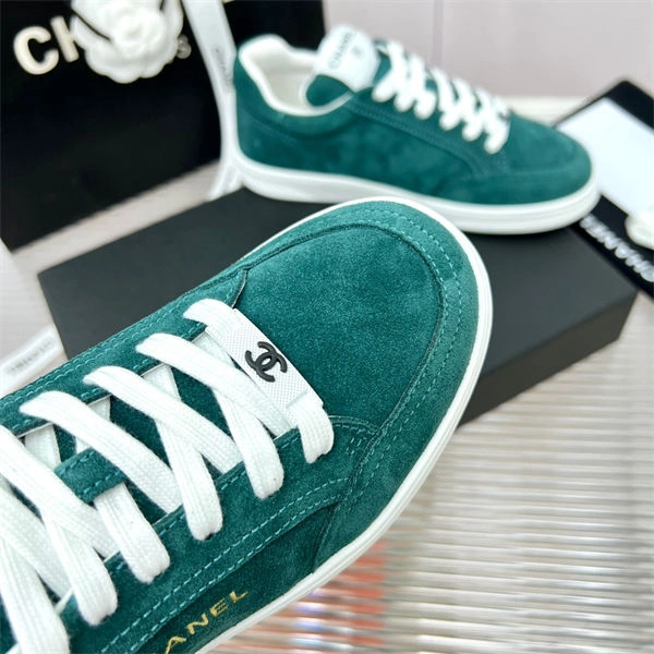 minimalist Ch*el 2158