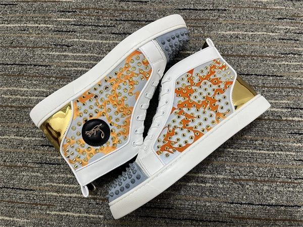 Ch**an louboutin compact 2673