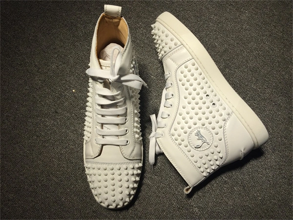 sunprotective Ch**an louboutin 2674