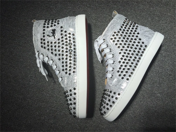 Ch**an louboutin sleek 2676