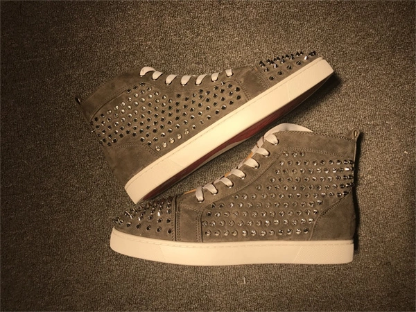 trendsetting Ch**an louboutin 2700