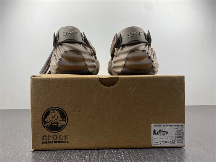 Cr*0*s pollex clog by salehe bembury menemsha 207393- modern 5592