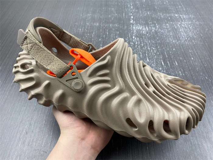 Cr*0*s pollex clog by salehe bembury menemsha 207393- modern 5592