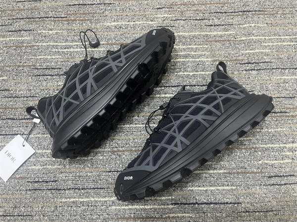 D*or sneaker zipup 1269