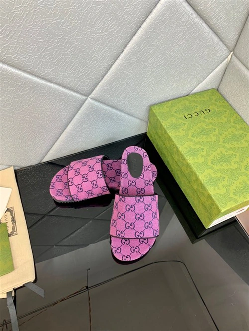 Gocci Slipper Lightweight 5759