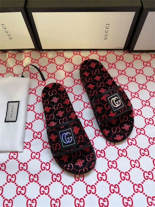 RelaxedFit Gocci Slipper 5717