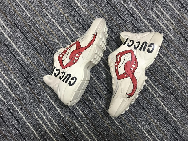 G*u*i rhyton sneaker packable 238