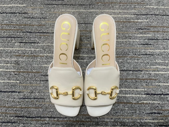 G*u*i side women eyecatching 494