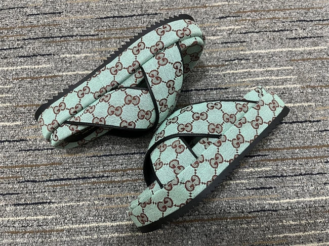 minimalist G*u*i side women 455