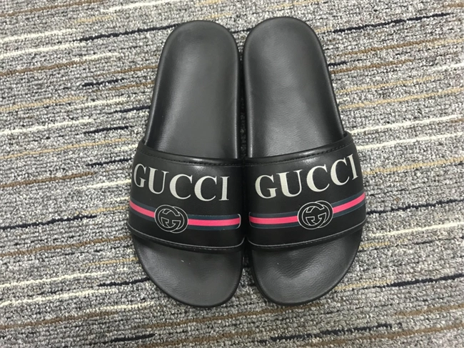 breathable G*u*i slide 374