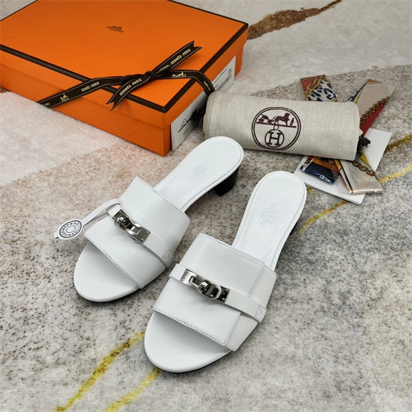 h slipper S*pportive 2363