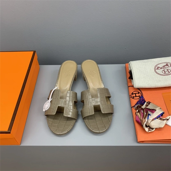 Timeless H Slipper 2385