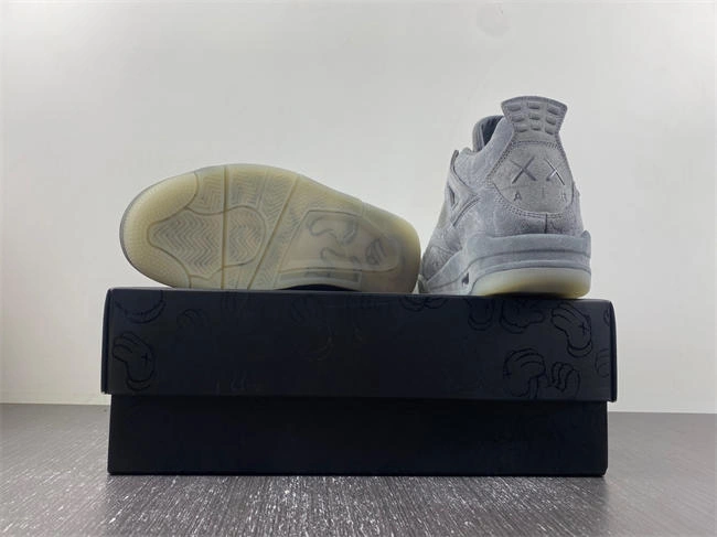 Trendy Jordan 4 Retro Kaws 930155- 3864