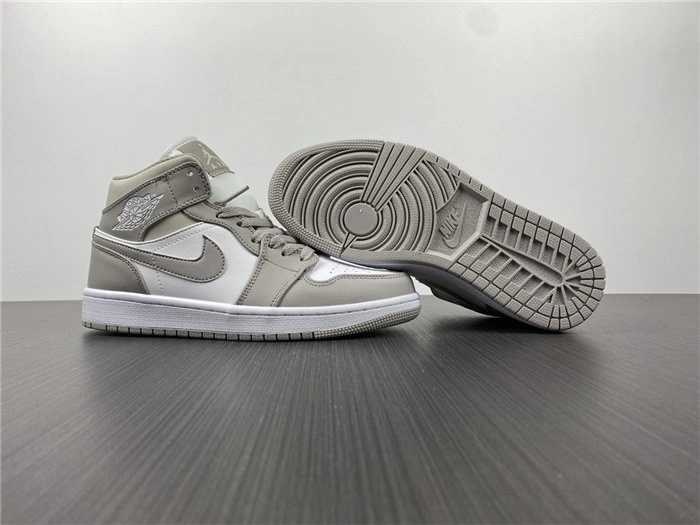 WrinkleFree Jordan1 Mid Linen 554724- 3724