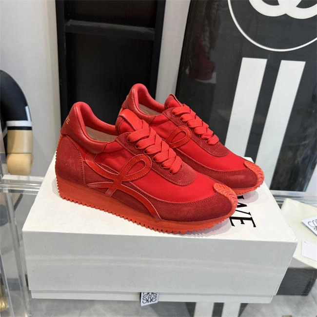 vibrant L0ew* sneaker 2478