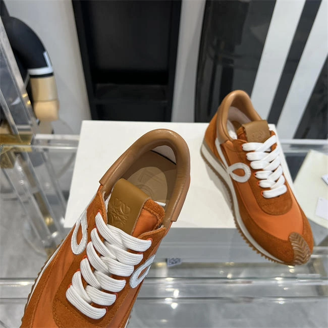 comfortable L0ew* sneaker 2476