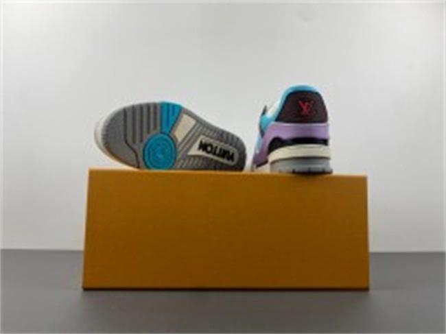 l0*is V*t0n lv trainer bluish violet pk breathable 2126