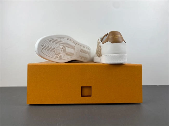 travelready l0*is V*t0n trainer 1648