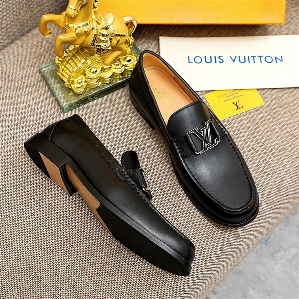 S*pportive lv loafer 1898