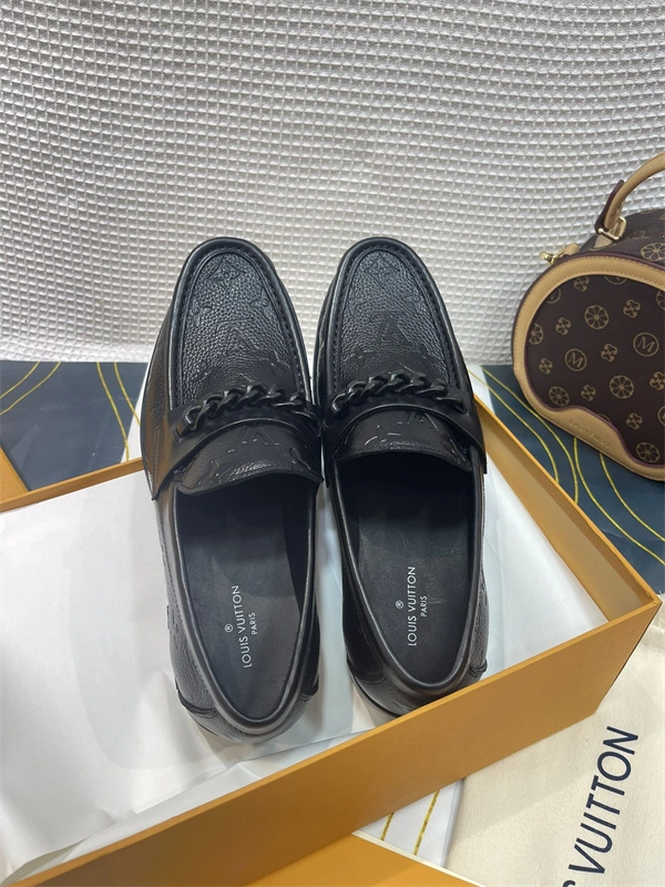 Trendsetting Lv Loafer 1929