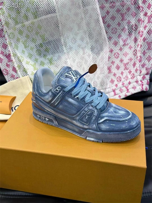 Lightweight Lv Trainer Sneaker 2069